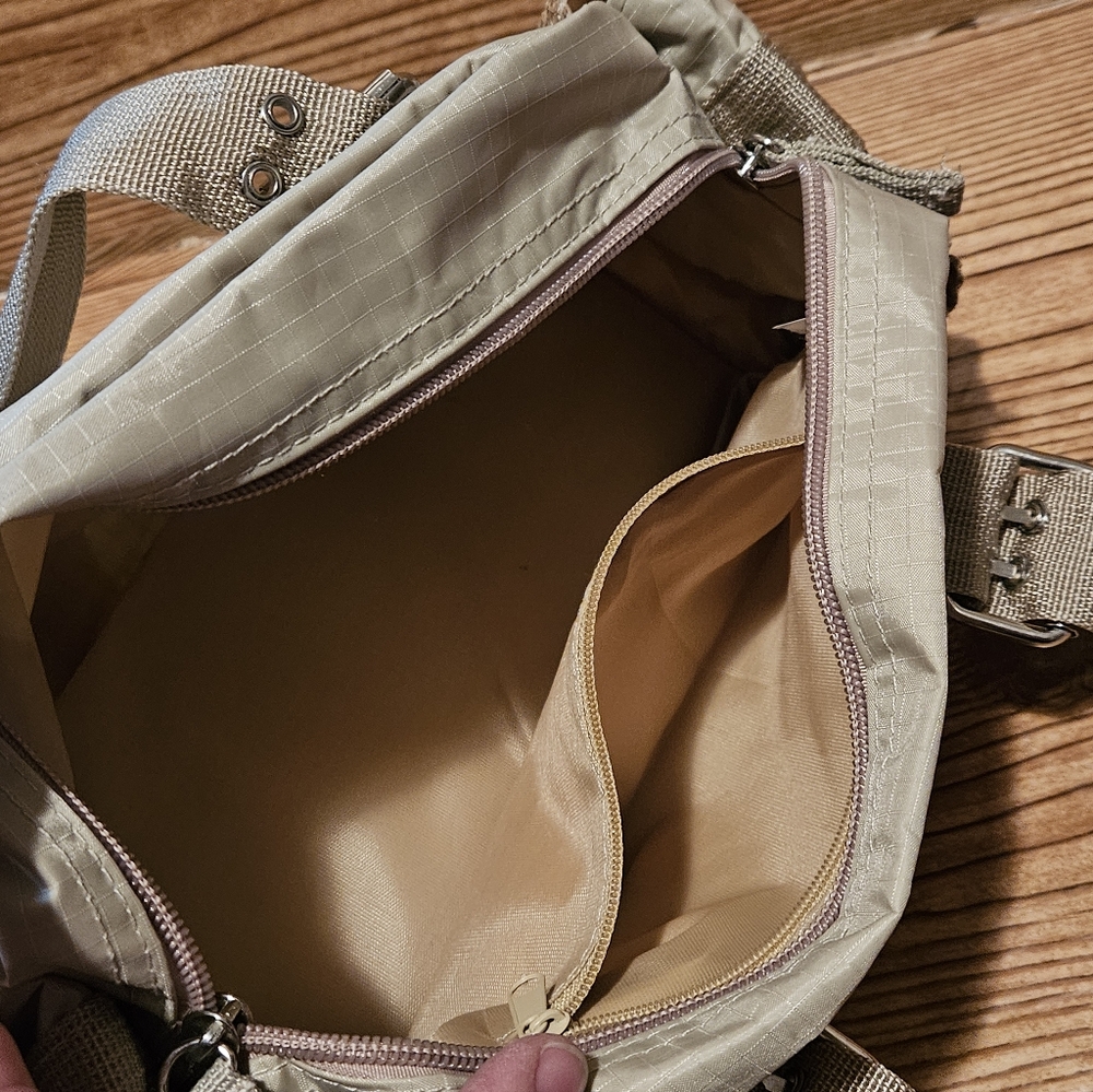 Mini Duffle Bag Tan - Picture 4 of 6